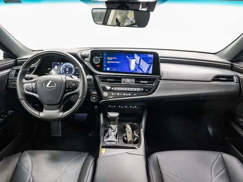 Used 2025 Lexus ES 300h w/ Accessory Package (Z2) FWD image 12