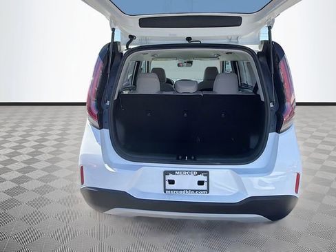 Used 2025 Kia Soul S FWD image 23