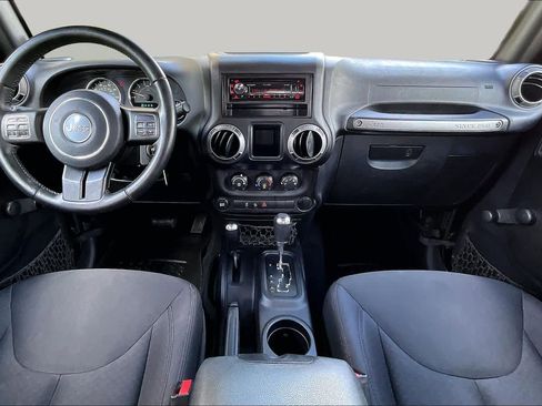Used 2016 Jeep Wrangler Sport w/ Connectivity Group AWD/4WD image 16