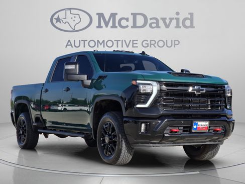 Used 2025 Chevrolet Silverado 2500 LT w/ Trail Boss Package AWD/4WD image 7