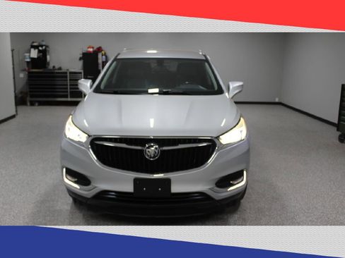 Used 2019 Buick Enclave Essence image 7