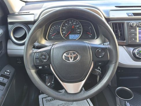 Used 2014 Toyota RAV4 LE image 20