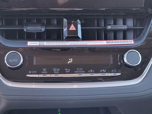 Certified 2026 Toyota Corolla Cross LE w/ Moonroof Package image 31