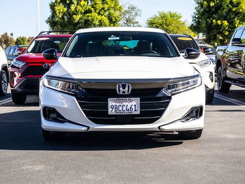 Used 2022 Honda Accord Sport image 2