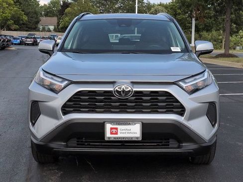 Used 2025 Toyota RAV4 XLE w/ Convenience Package AWD/4WD image 4