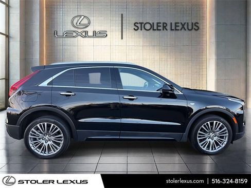 Used 2024 Cadillac XT4 Premium Luxury image 4