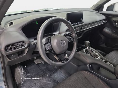 Used 2024 Honda HR-V Sport image 16