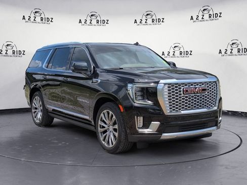 Used 2022 GMC Yukon Denali w/ Denali Premium Package AWD/4WD image 1