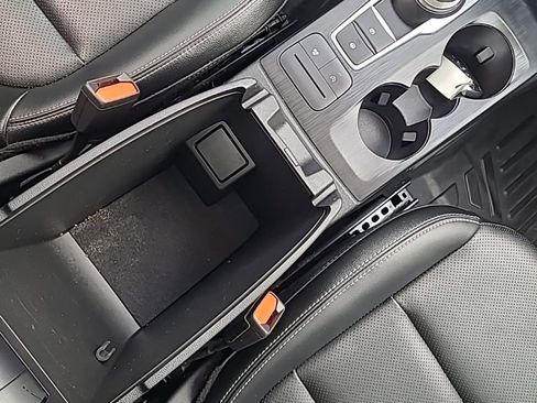 Used 2022 Ford Escape SEL image 16