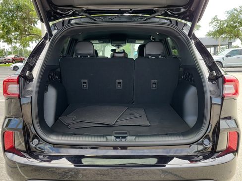 Certified 2024 Ford Escape ST-Line w/ Tech Pack #1 FWD image 9