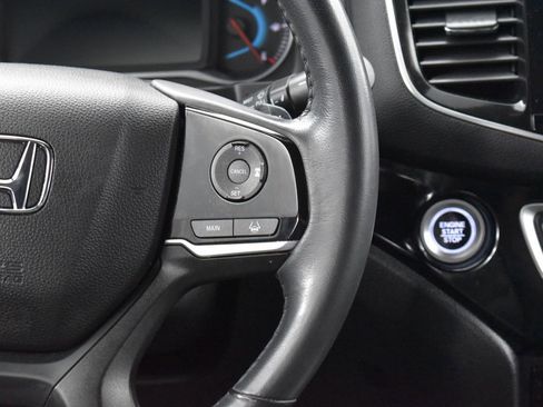 Used 2022 Honda Pilot Touring image 19