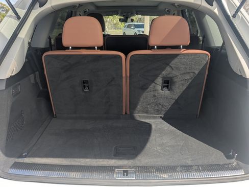 Used 2022 Audi Q7 Premium Plus image 17