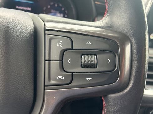 Used 2022 Chevrolet Suburban RST w/ Sport Performance Package AWD/4WD image 12
