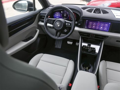 New 2025 Porsche Macan Turbo Electric image 33