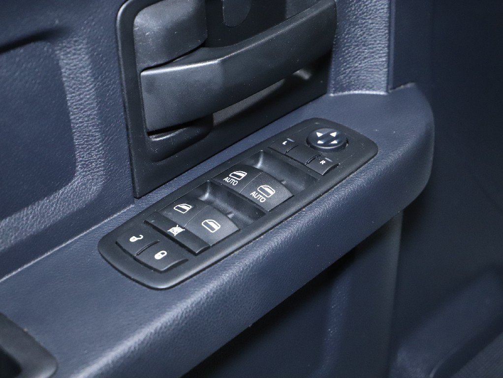 Used 2015 RAM 1500 Express AWD/4WD image 16
