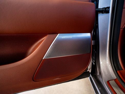 Used 2024 Genesis G90 3.5T image 54