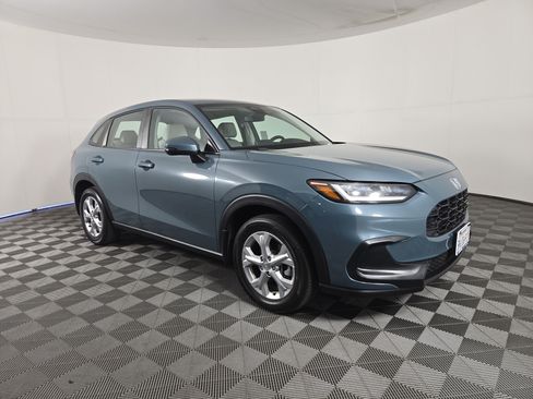 Used 2024 Honda HR-V LX image 2