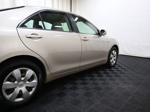 Used 2008 Toyota Camry LE FWD image 16