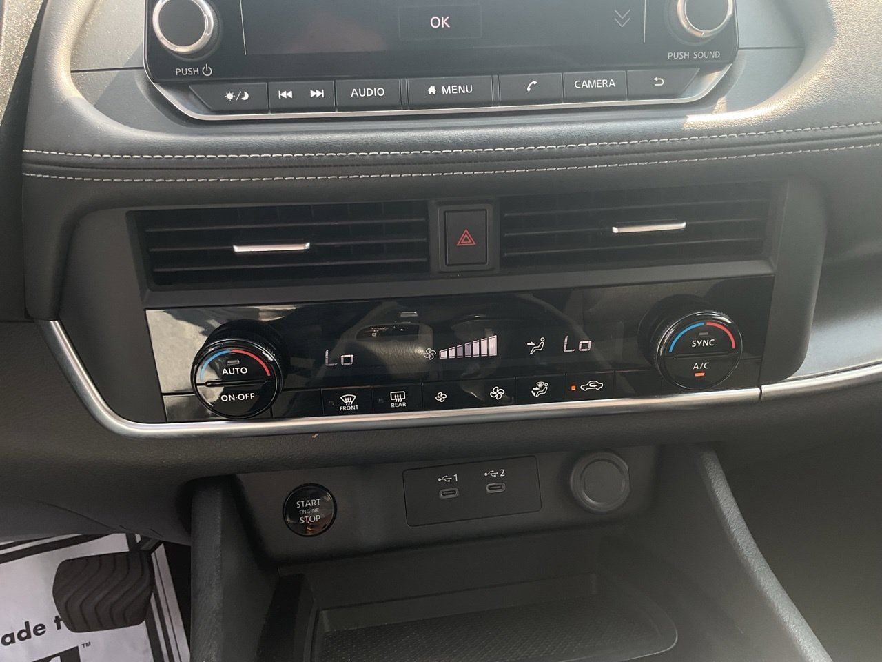 Used 2025 Nissan Rogue SV FWD image 24