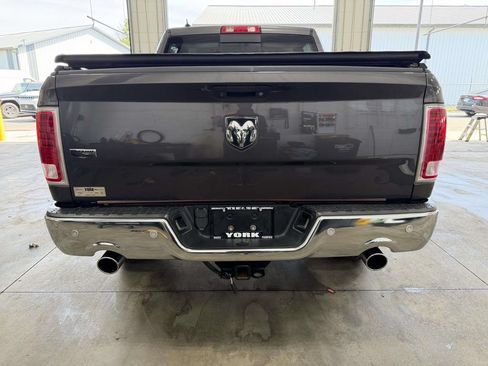 Used 2017 RAM 1500 Laramie w/ Convenience Group AWD/4WD image 6