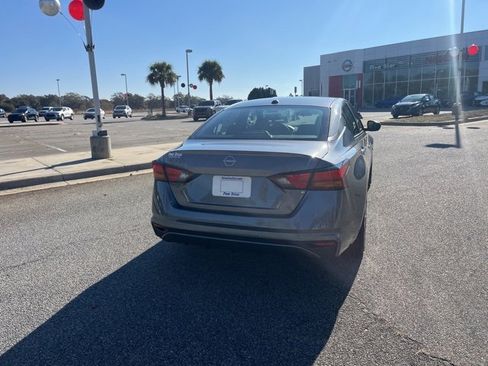 New 2025 Nissan Altima 2.5 S image 8