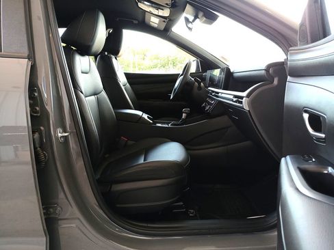 Used 2025 Hyundai Santa Cruz SEL FWD image 29