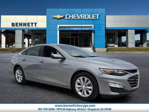 Used 2024 Chevrolet Malibu LT FWD image 1