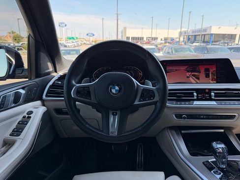 Used 2023 BMW X5 xDrive40i w/ M Sport Package AWD/4WD image 13