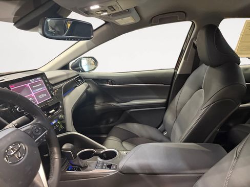 Used 2023 Toyota Camry XLE image 10