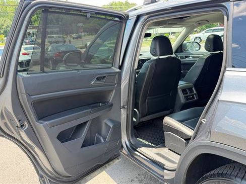 Used 2018 Volkswagen Atlas SEL AWD/4WD image 43