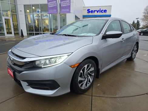 Used 2016 Honda Civic EX image 2