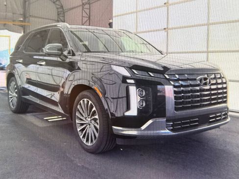 Used 2025 Hyundai Palisade Calligraphy image 4