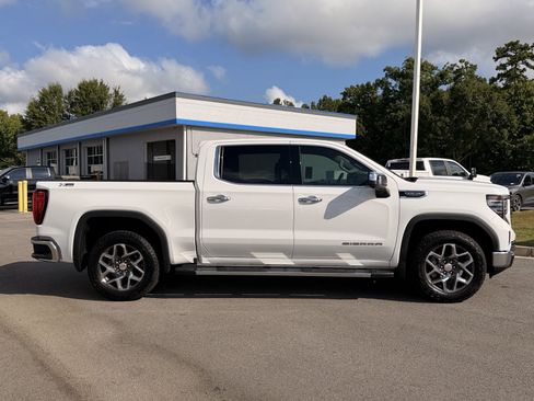 Used 2025 GMC Sierra 1500 SLT w/ SLT Premium Package AWD/4WD image 13