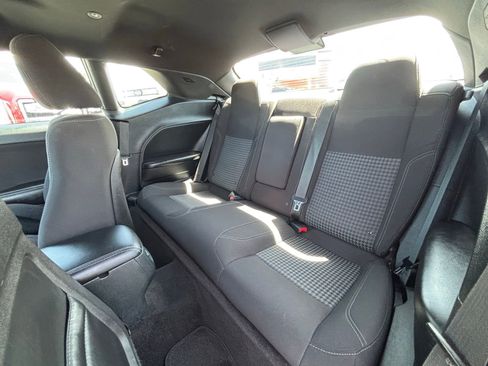Used 2018 Dodge Challenger SXT w/ Blacktop Package RWD image 10