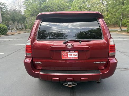 Used 2007 Toyota 4Runner SR5 image 5