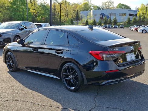Used 2023 Honda Civic Sport image 4
