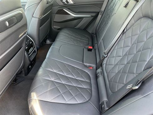 Used 2024 BMW X5 xDrive40i w/ Premium Package image 31