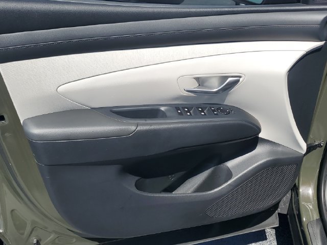 Certified 2025 Hyundai Tucson SEL FWD image 8