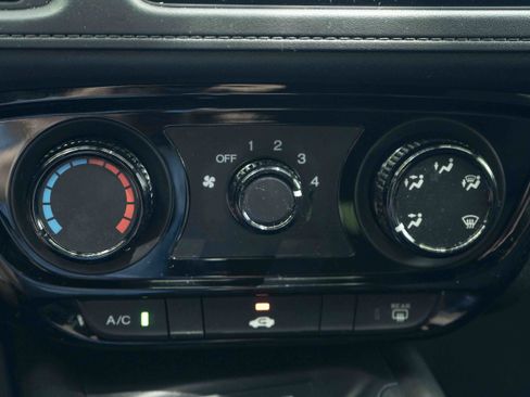 Used 2020 Honda HR-V Sport image 31