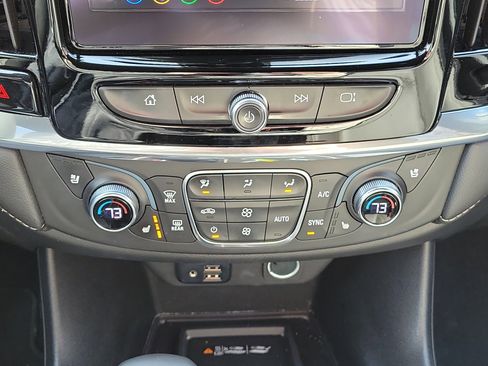 Used 2023 Chevrolet Traverse Premier w/ Redline Edition image 27