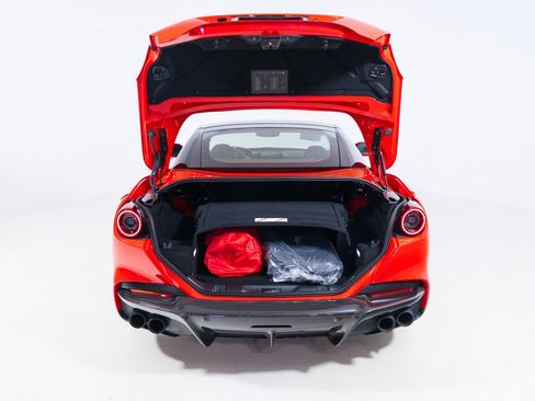 Used 2022 Ferrari Portofino M image 49