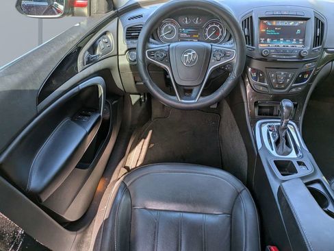 Used 2017 Buick Regal Sport Touring FWD image 13