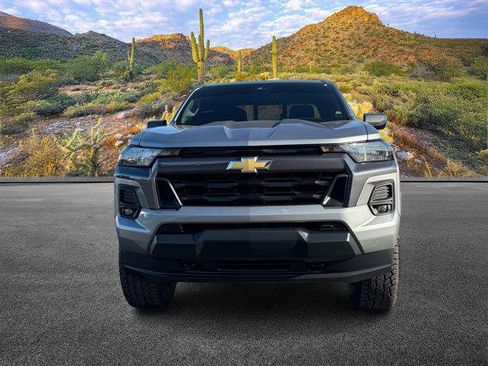 Used 2024 Chevrolet Colorado LT w/ LT Convenience Package II image 5