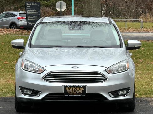 Used 2016 Ford Focus Titanium w/ Titanium Technology Package image 4