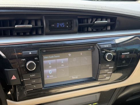 Used 2016 Toyota Corolla LE FWD image 20