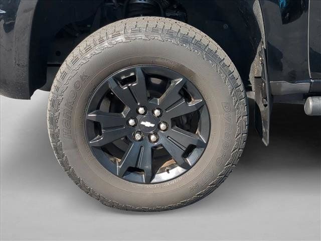 Used 2018 Chevrolet Colorado Z71 w/ Z71 Midnight Edition AWD/4WD image 17
