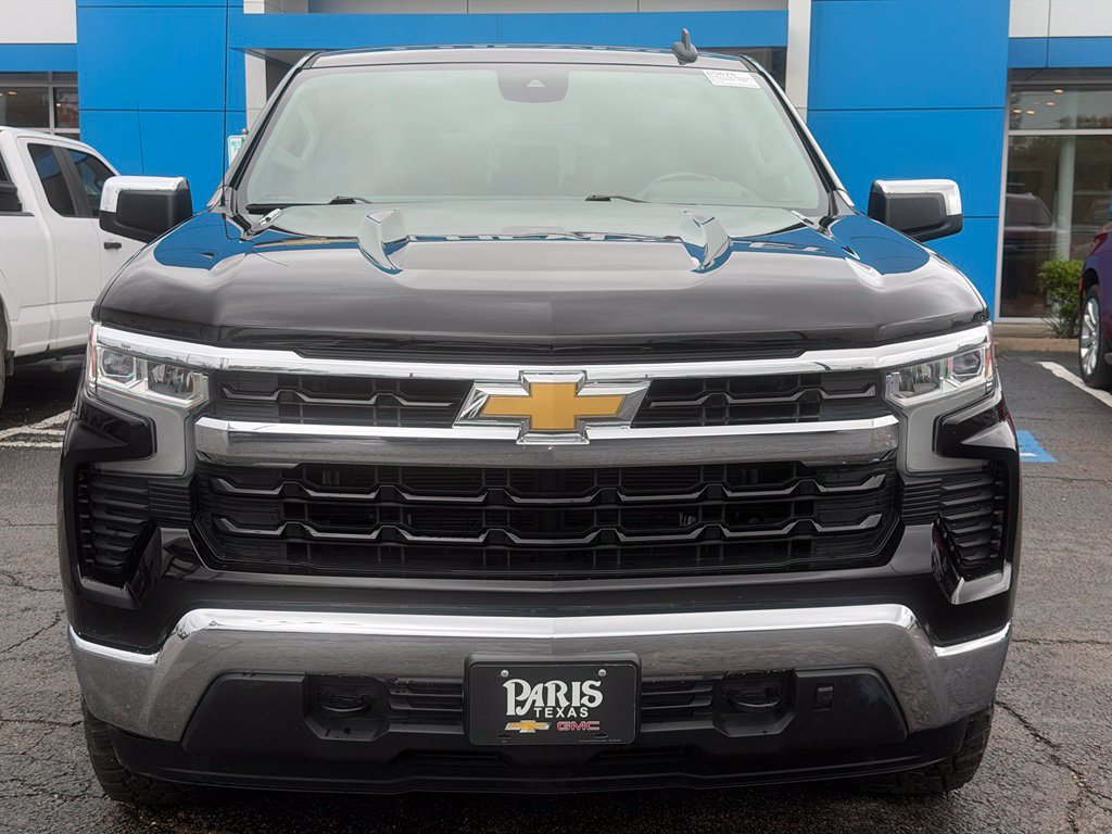 Used 2023 Chevrolet Silverado 1500 LT AWD/4WD image 2