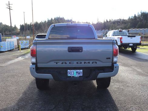 Used 2021 Toyota Tacoma TRD Off-Road image 6