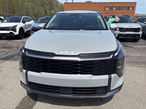 New 2026 Kia Sportage EX FWD image 3