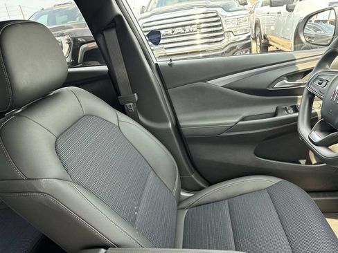 Used 2026 Buick Envista Preferred FWD image 14